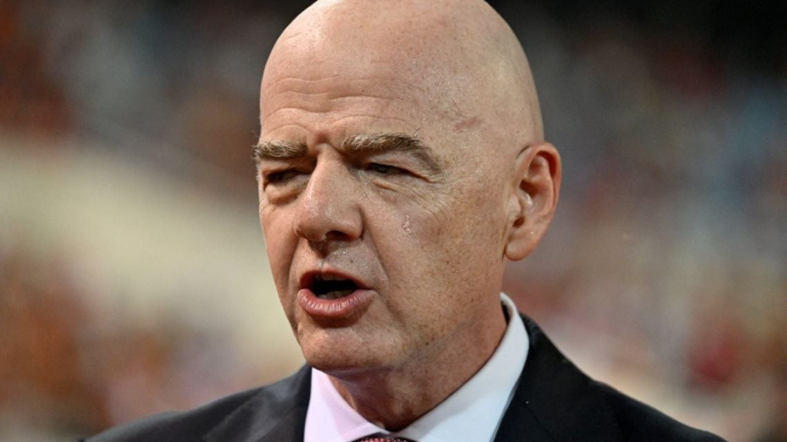 Francia le soltó la mano a Infantino y mete ruido en la FIFA a seis meses de las elecciones