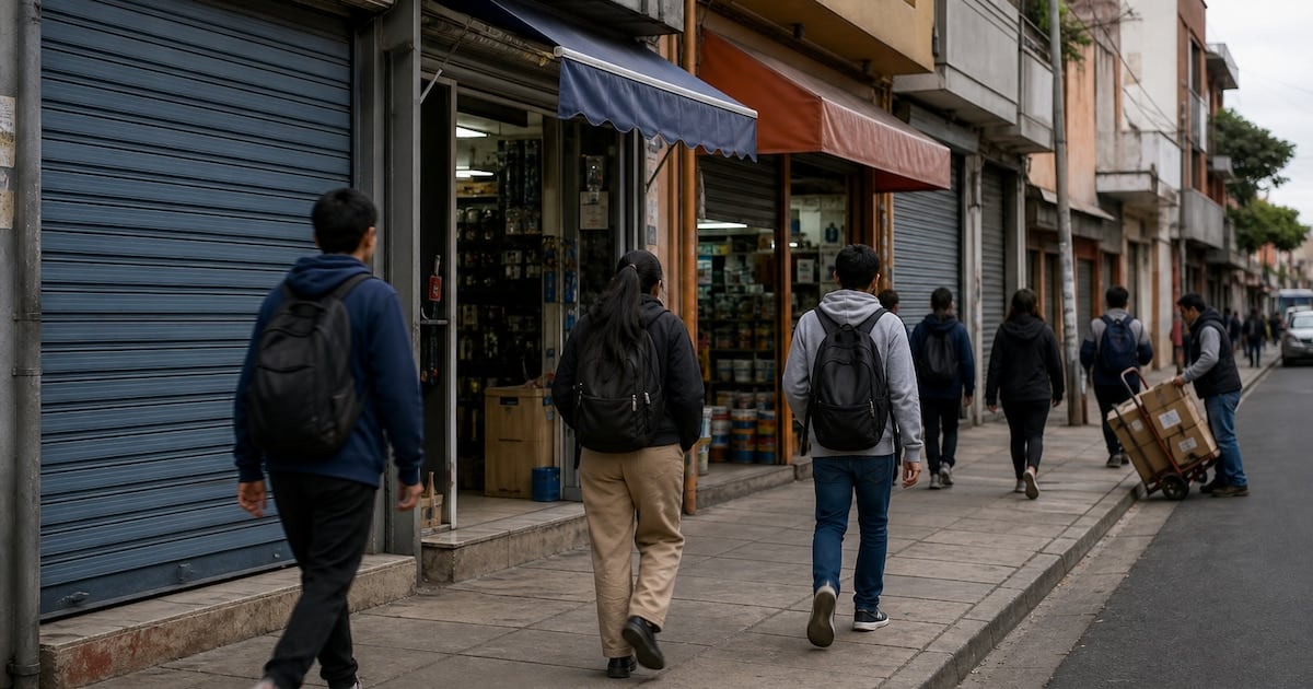 El empleo formal acumula una pérdida de 354.128 puestos desde fines de 2023 y no encuentra piso
