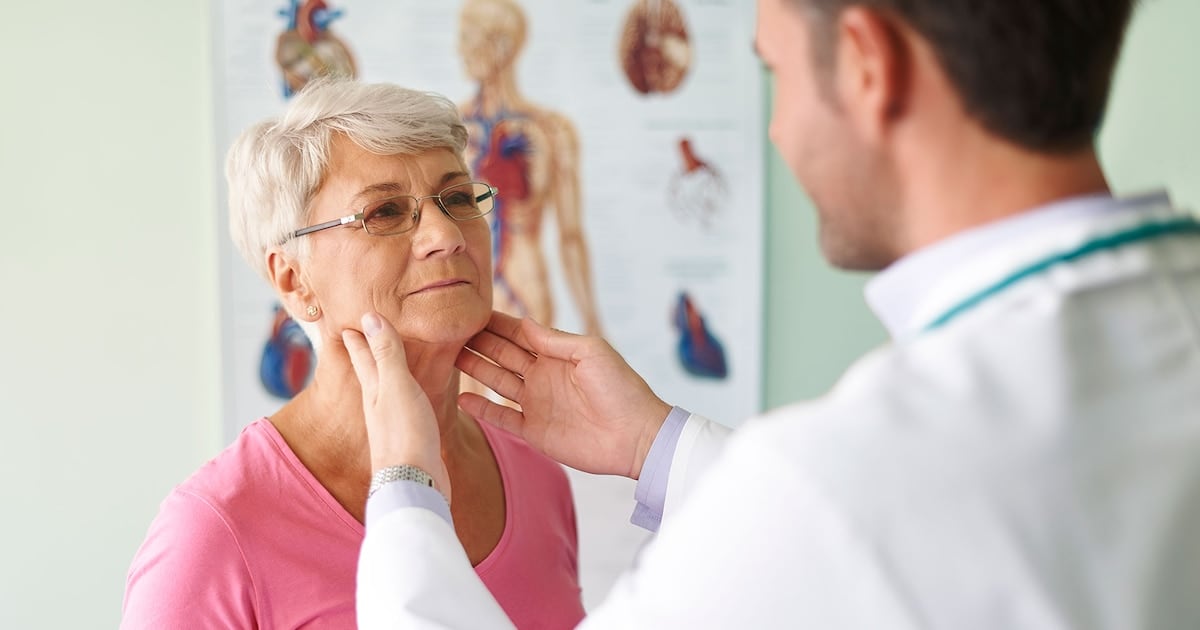 El bulto del cuello que no hay que dejar pasar: cuándo un ganglio inflamado deja de ser un trámite y se vuelve una consulta urgente