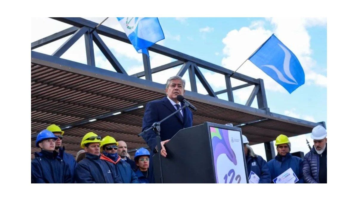 Neuquén consolida su perfil de destino regional con un hub aéreo-ferroviario y una costanera que se extiende a lo largo del río