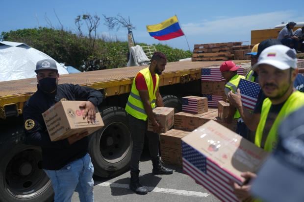 Una promesa, un viaje y una mano tendida: la cruzada solidaria de un voluntario neuquino que cruzó el continente