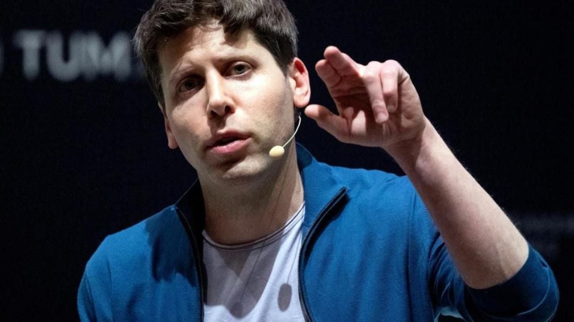 Sam Altman se acuerda tarde de que la IA puede ser un problema y pide que alguien lo controle