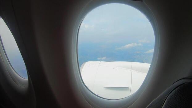 Miedo a volar: la mirada de un neurólogo para dejar de sufrir antes de subir al avión