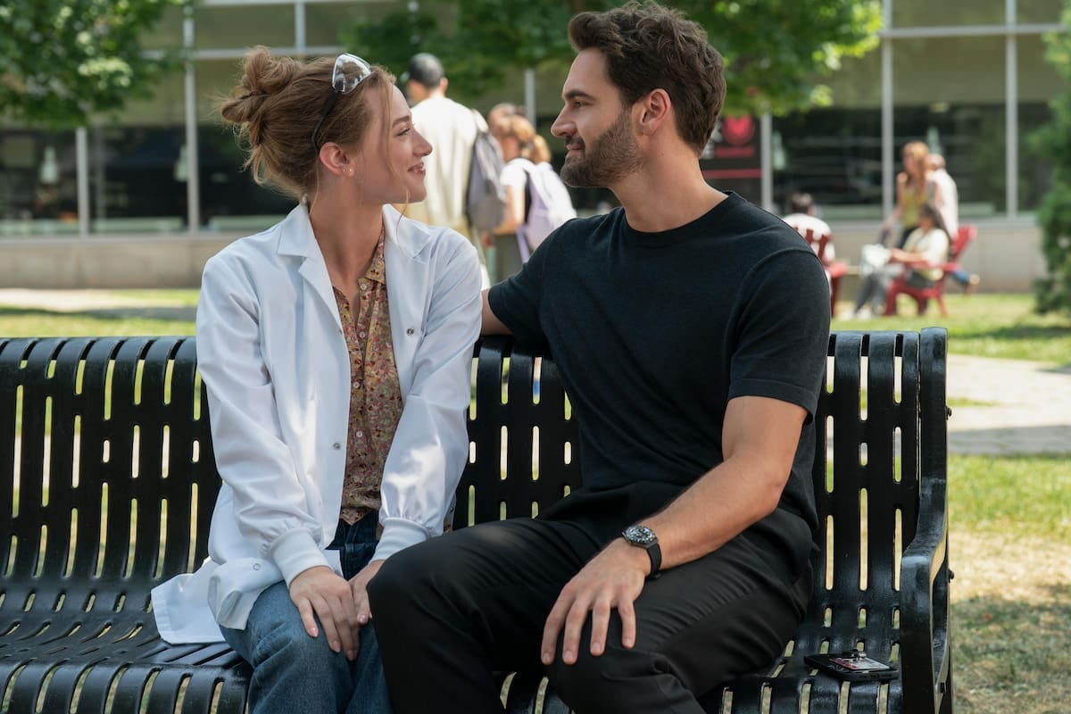 La hipótesis del amor: cuando fingir un noviazgo se convierte en la mejor parte de la película