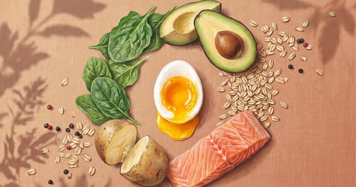 Huevos con los mejores aliados: qué ponerles al lado para cuidar el corazón