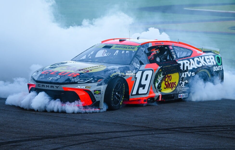 Briscoe aguantó en Las Vegas y Larson se acomoda: ahora le sacó 40 puntos a Hamlin