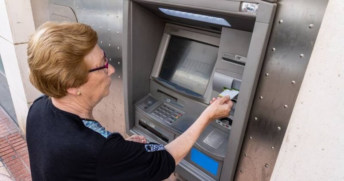 Jubilaciones de octubre: la mínima se ubicará en 505.748,51 pesos con bono incluido y cronograma escalonado por DNI