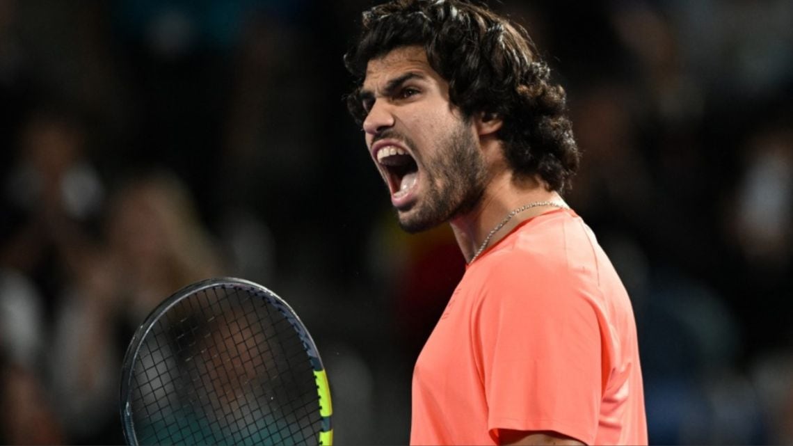 Carlitos remontó, se metió en la final de Tokio y va por el bicampeonato ante Lehecka