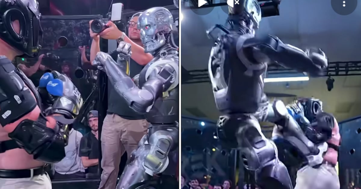 El influencer que se subió a la jaula con un robot y terminó en la clínica