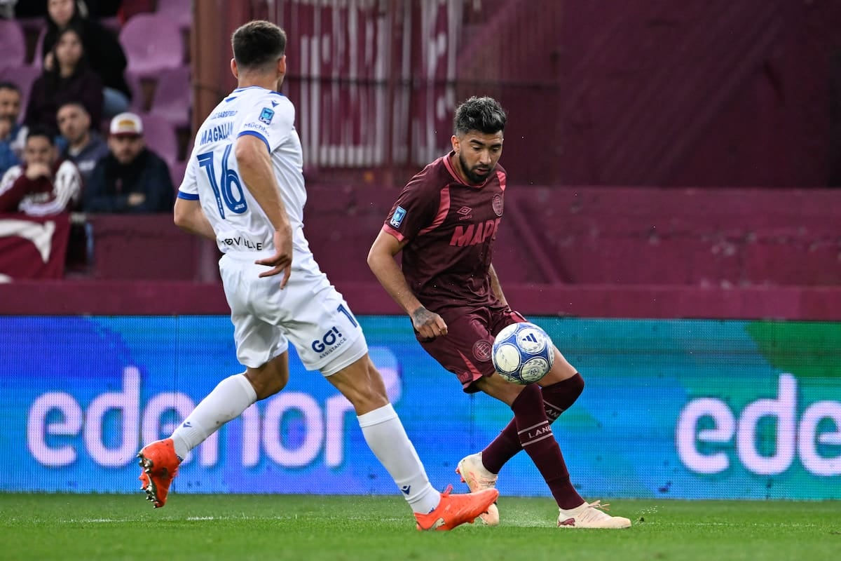 Lanús le cerró la puerta a Vélez con un 2-0 que dejó a Marcelino Moreno como dueño del juego