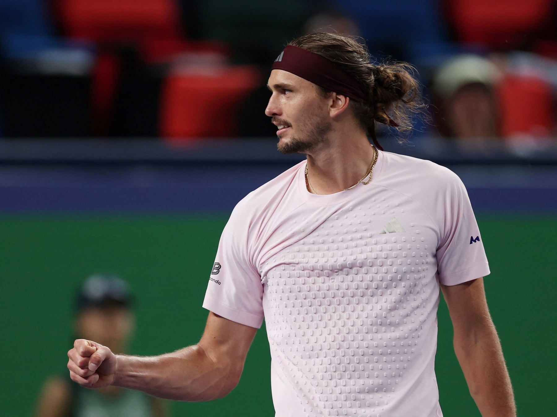 Zverev cerró en Shanghai el número uno del año y ya se codea con Agassi