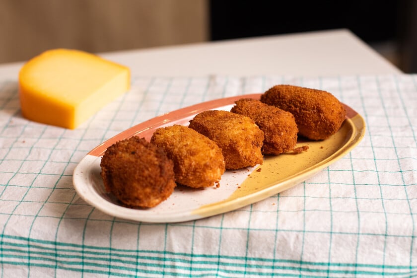 Croquetas de calabaza y gouda: una masa sin bechamel que se sostiene con parmesano y doble rebozado