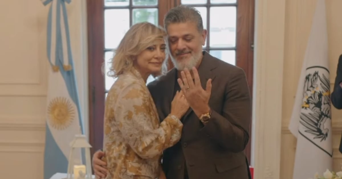 Andrea Ghidone y Pablo Otero pasaron por el civil y ya palpitan la fiesta del 24 de octubre: tres bandas, tres vestidos y un pedido que emociona