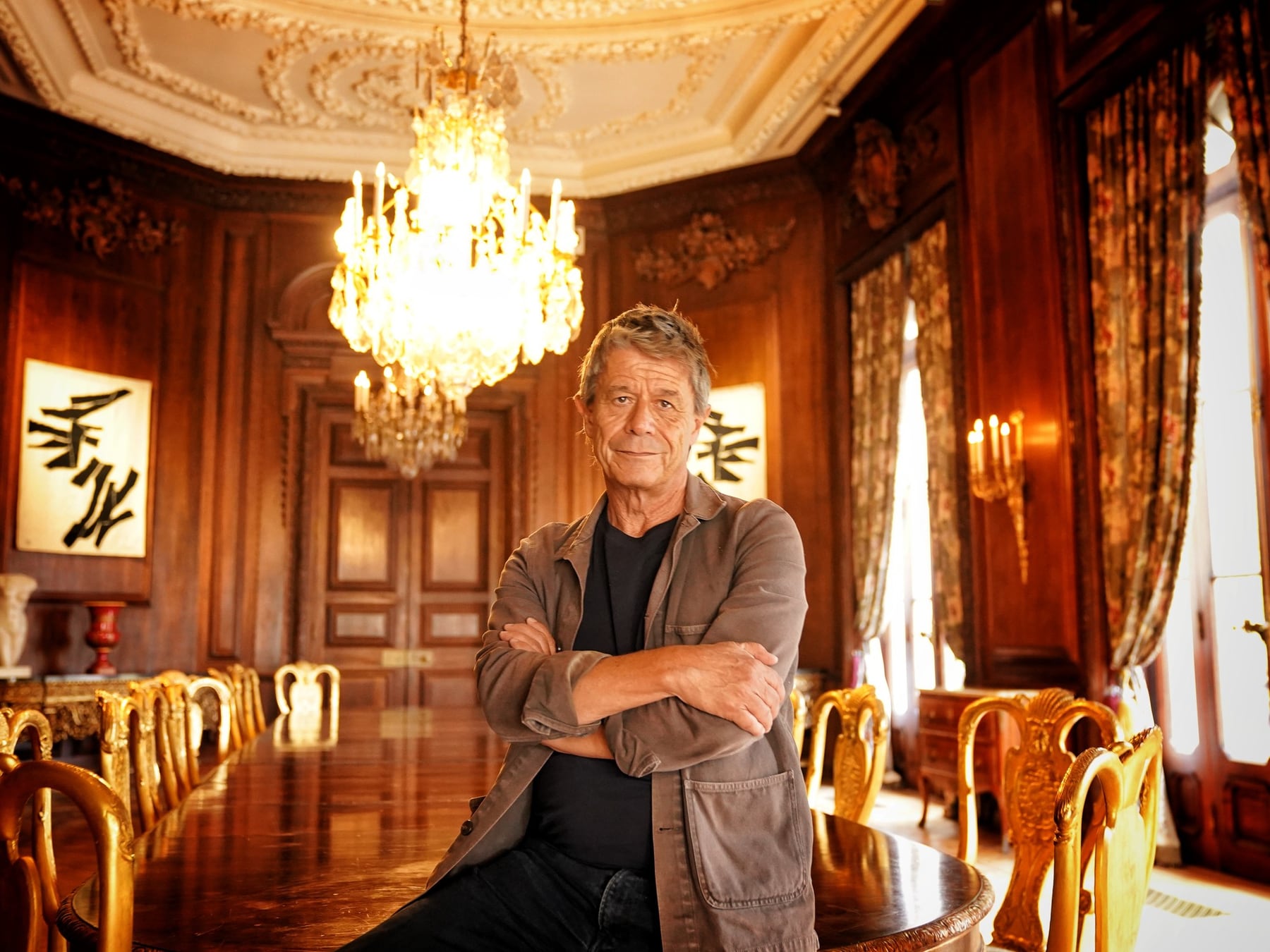 La sala llena y el pulso: la visita de Carrère por Buenos Aires