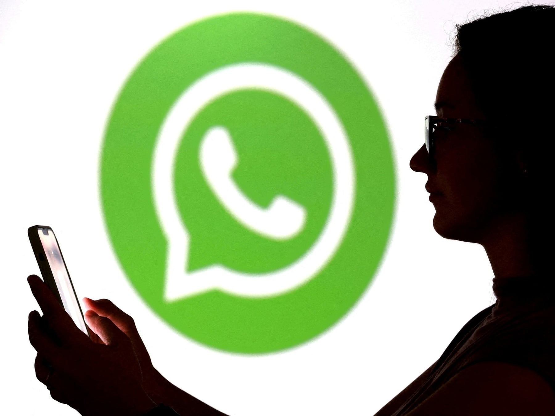 Ese WhatsApp abierto en la notebook del 2019: cómo saber si alguien más te lee y mandarlo a volar