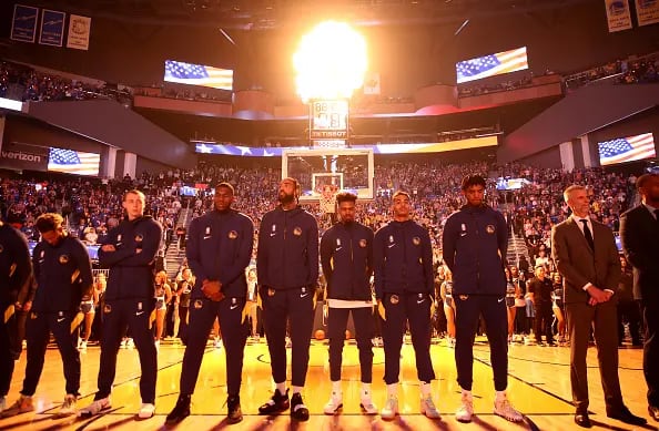 Philadelphia dio vuelta la noche con LeBron y una respuesta que hizo ruido