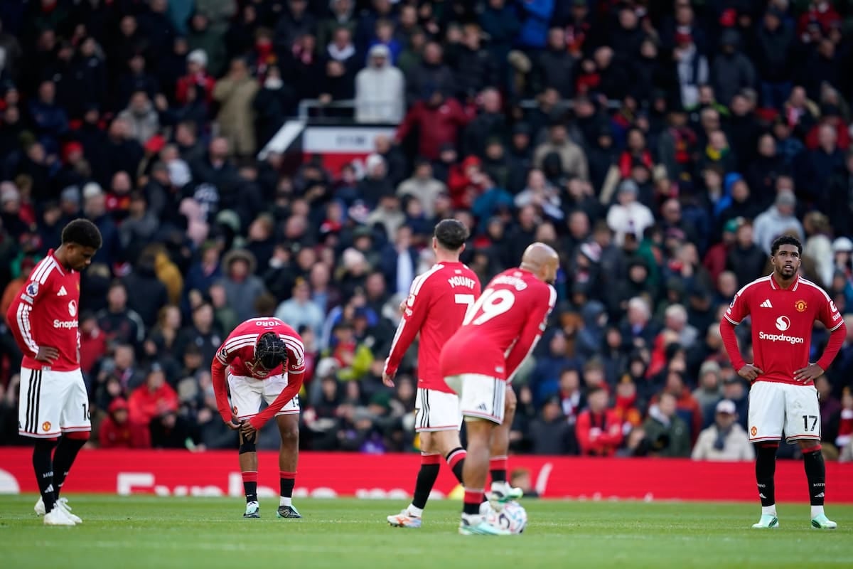 El United se hunde en Old Trafford: Bournemouth lo goleó 3-0 y lo dejó al borde del descenso